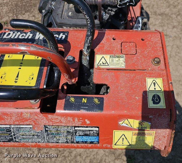 image for item DS4649 2017 Ditch Witch C24X trencher