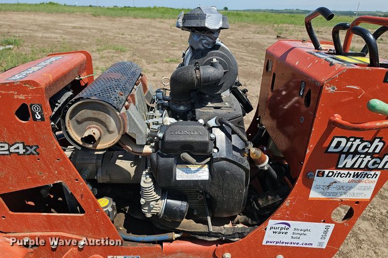 image for item DS4649 2017 Ditch Witch C24X trencher