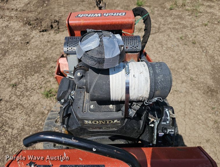 image for item DS4649 2017 Ditch Witch C24X trencher