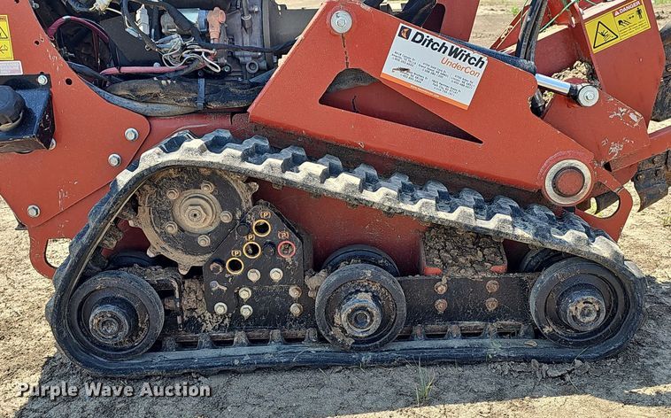 image for item DS4649 2017 Ditch Witch C24X trencher