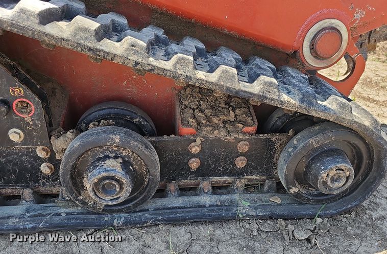 image for item DS4649 2017 Ditch Witch C24X trencher