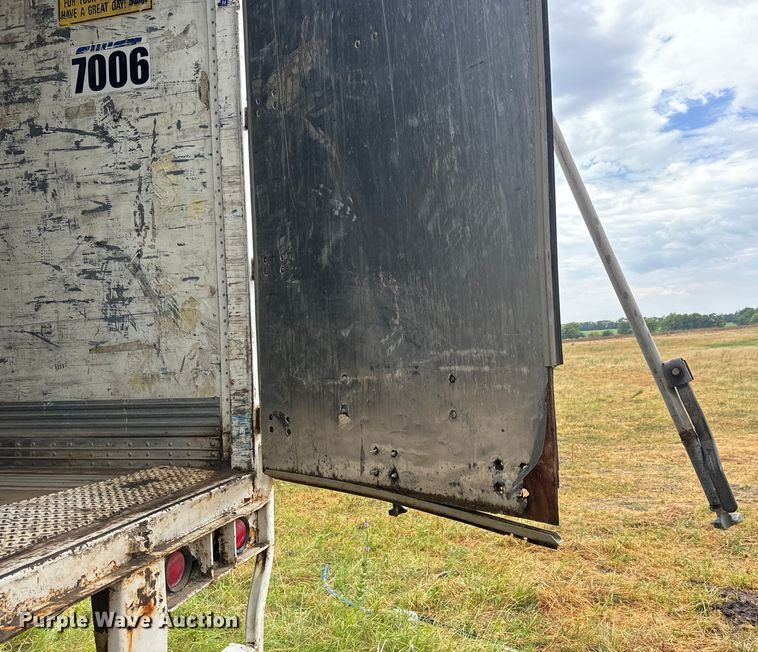 image for item LF9851 2001 Wabash  dry van trailer