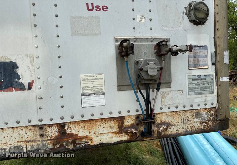 image for item LF9851 2001 Wabash  dry van trailer