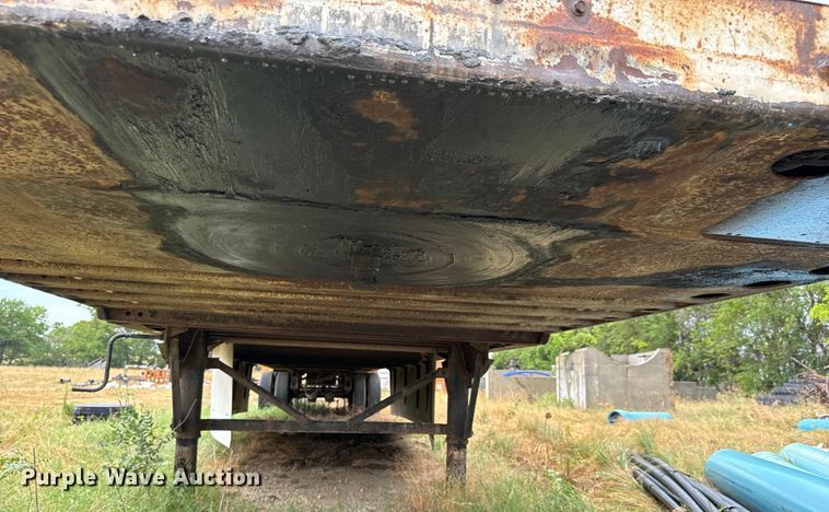 image for item LF9851 2001 Wabash  dry van trailer