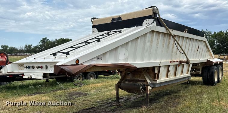 image for item LF9852 2013 Construction Trailers Specialist  BDT-40 bottom dump trailer