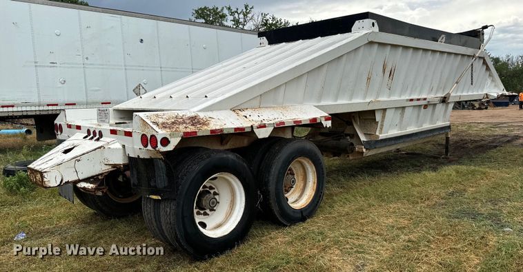image for item LF9852 2013 Construction Trailers Specialist  BDT-40 bottom dump trailer