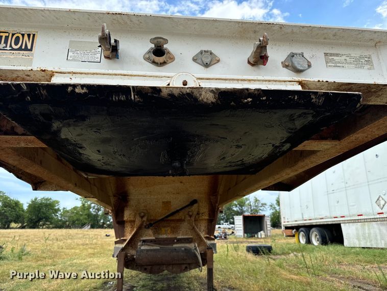 image for item LF9852 2013 Construction Trailers Specialist  BDT-40 bottom dump trailer