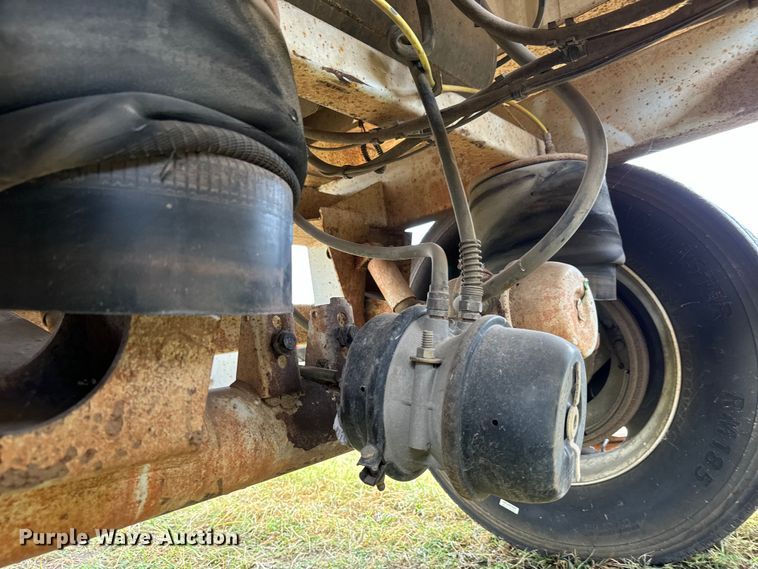 image for item LF9852 2013 Construction Trailers Specialist  BDT-40 bottom dump trailer