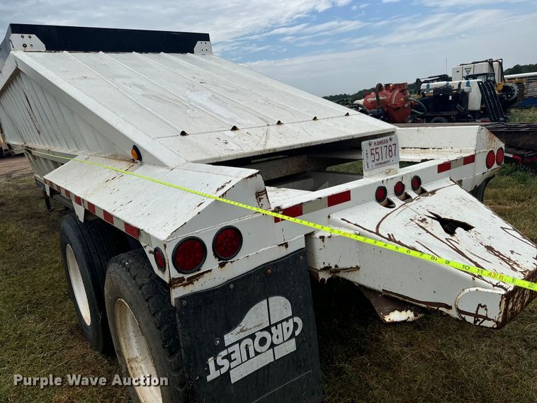 image for item LF9852 2013 Construction Trailers Specialist  BDT-40 bottom dump trailer