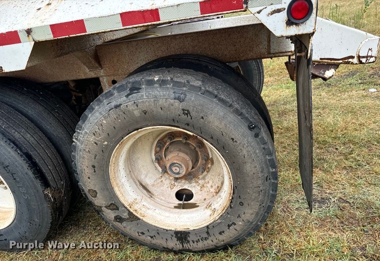 image for item LF9852 2013 Construction Trailers Specialist  BDT-40 bottom dump trailer