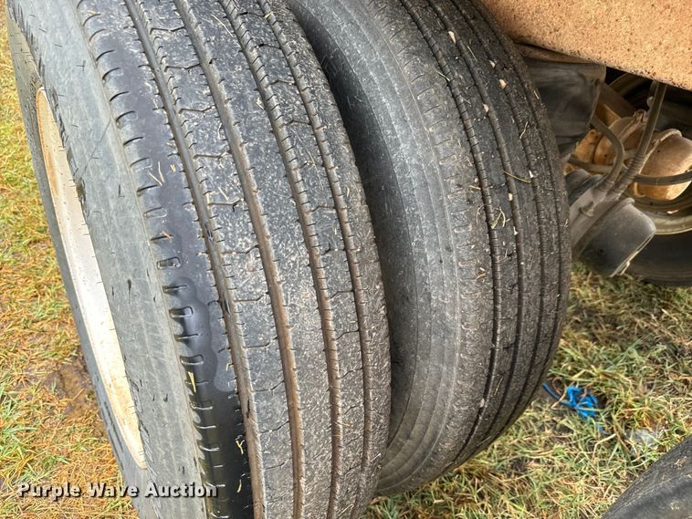 image for item LF9852 2013 Construction Trailers Specialist  BDT-40 bottom dump trailer