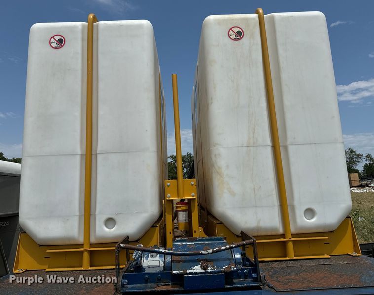 image for item LF9855 (2) Vermeer MX300 fluid mixing systems