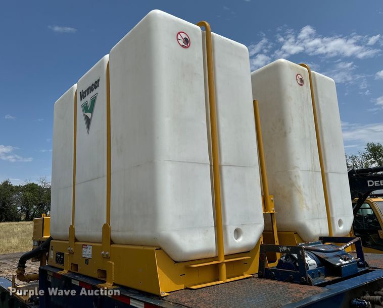 image for item LF9855 (2) Vermeer MX300 fluid mixing systems