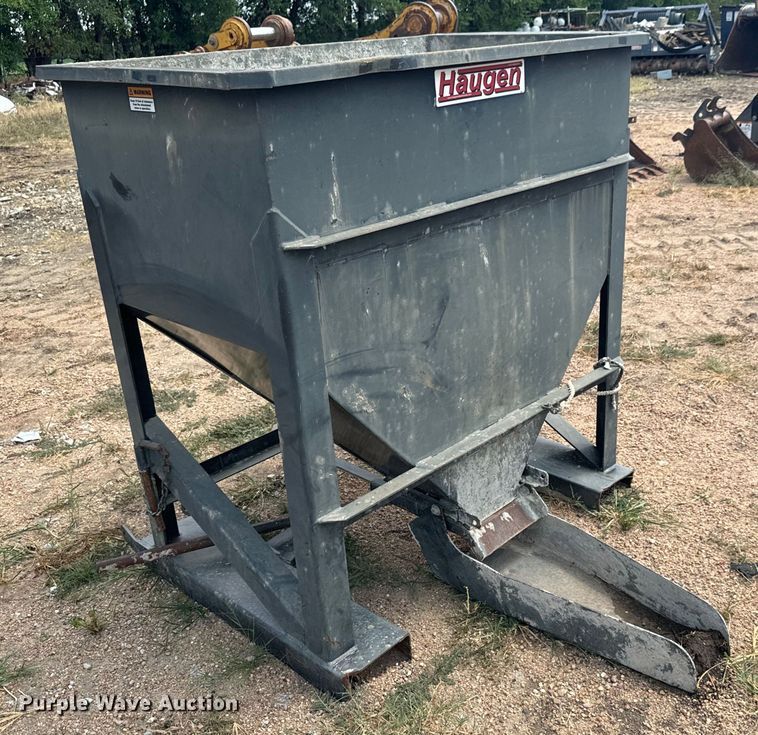 image for item LF9857 Haugen HCH-M75 concrete hopper