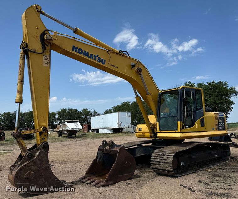 image for item LF9858 2010 Komatsu PC200 LC-8 excavator