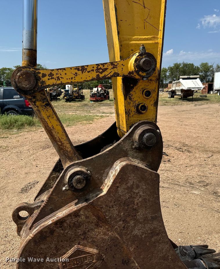 image for item LF9858 2010 Komatsu PC200 LC-8 excavator