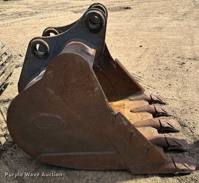 image for item LF9858 2010 Komatsu PC200 LC-8 excavator