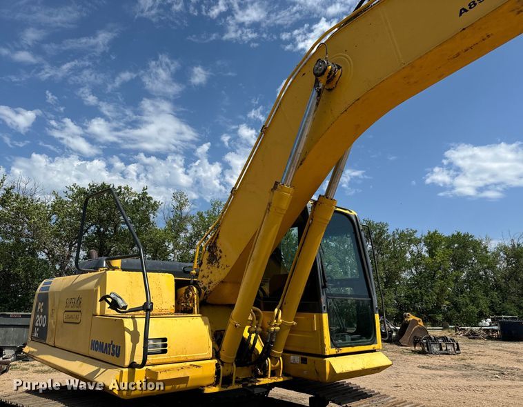image for item LF9858 2010 Komatsu PC200 LC-8 excavator