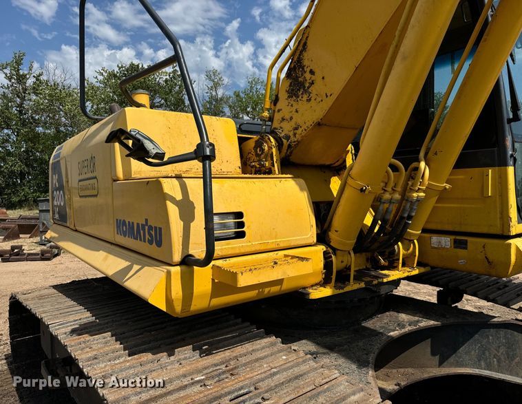 image for item LF9858 2010 Komatsu PC200 LC-8 excavator