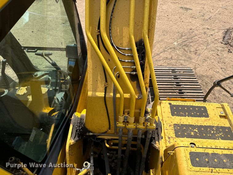image for item LF9858 2010 Komatsu PC200 LC-8 excavator