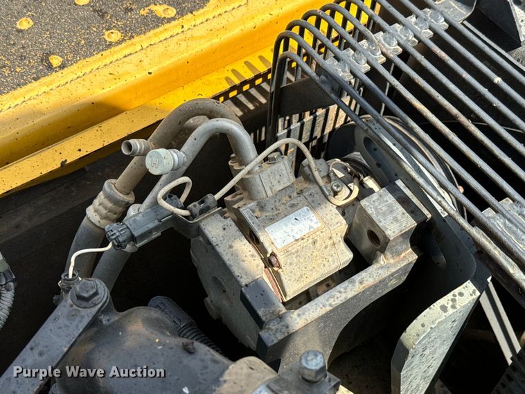 image for item LF9858 2010 Komatsu PC200 LC-8 excavator
