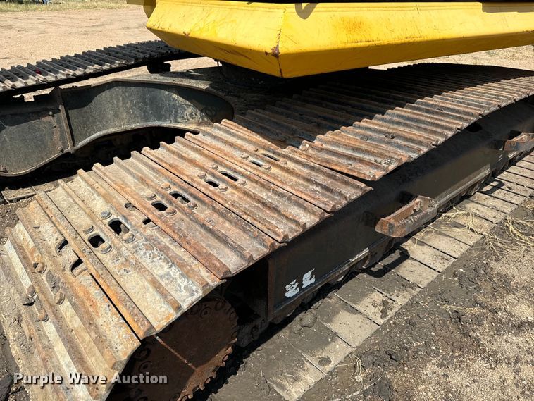 image for item LF9858 2010 Komatsu PC200 LC-8 excavator