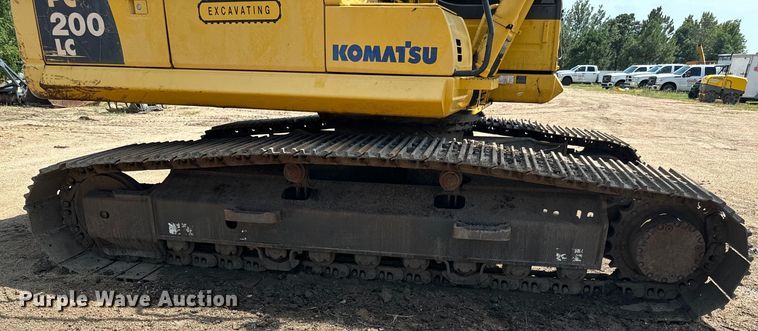 image for item LF9858 2010 Komatsu PC200 LC-8 excavator
