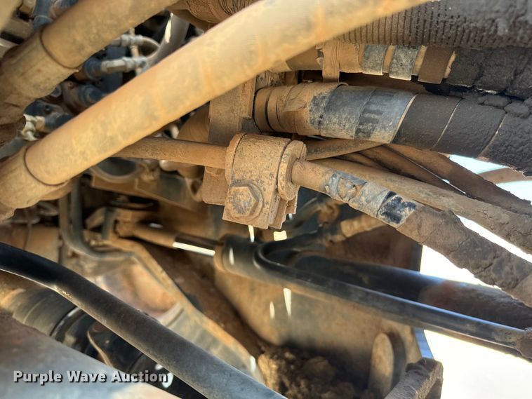 image for item LF9862 2014 Komatsu  WA270-7 wheel loader