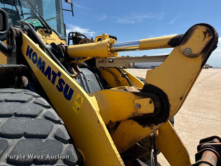 image for item LF9862 2014 Komatsu  WA270-7 wheel loader