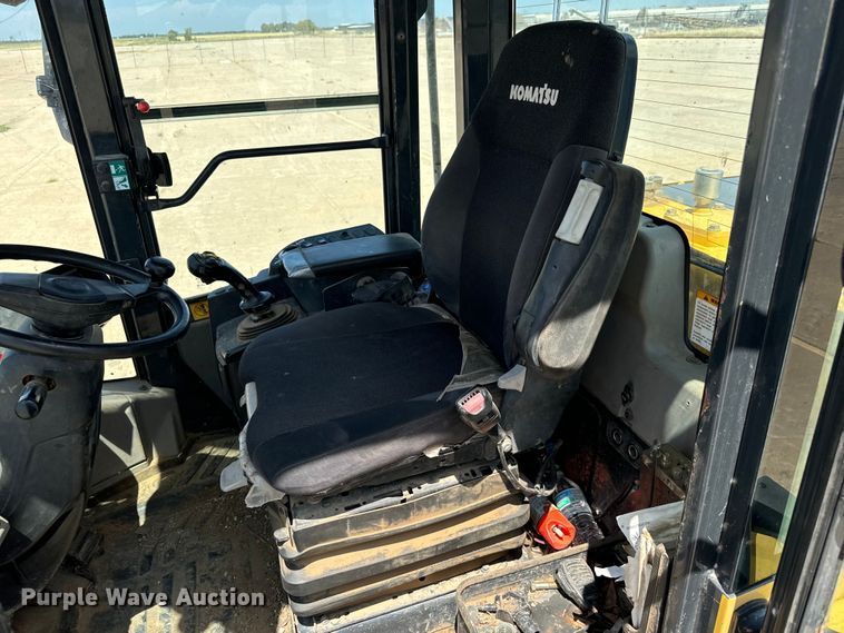 image for item LF9862 2014 Komatsu  WA270-7 wheel loader