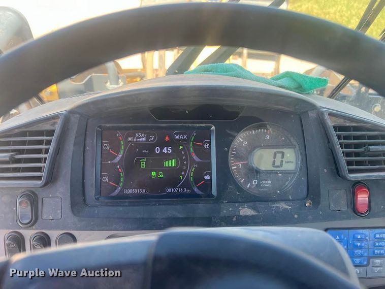 image for item LF9862 2014 Komatsu  WA270-7 wheel loader