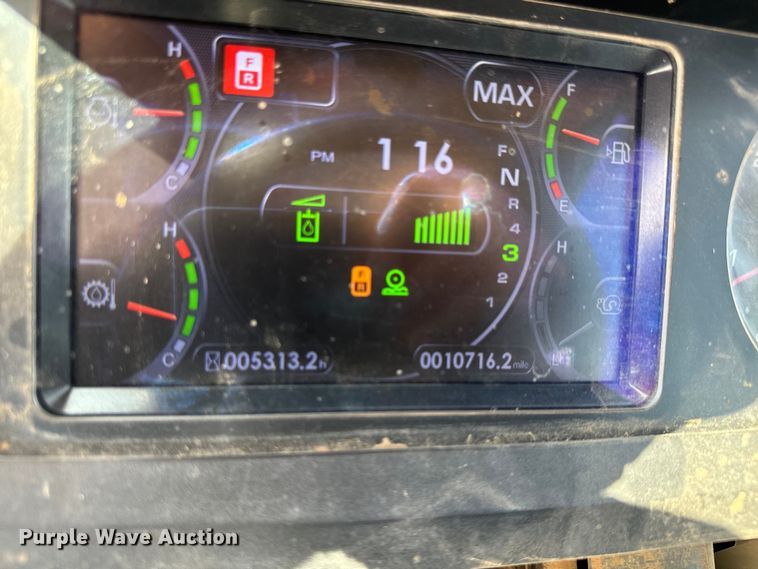 image for item LF9862 2014 Komatsu  WA270-7 wheel loader
