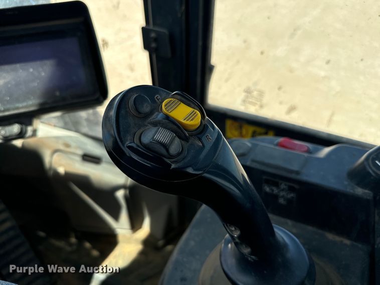 image for item LF9862 2014 Komatsu  WA270-7 wheel loader