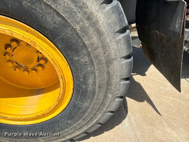 image for item LF9862 2014 Komatsu  WA270-7 wheel loader