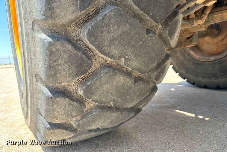 image for item LF9862 2014 Komatsu  WA270-7 wheel loader