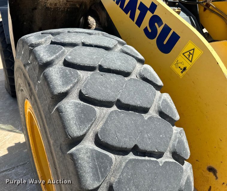image for item LF9862 2014 Komatsu  WA270-7 wheel loader
