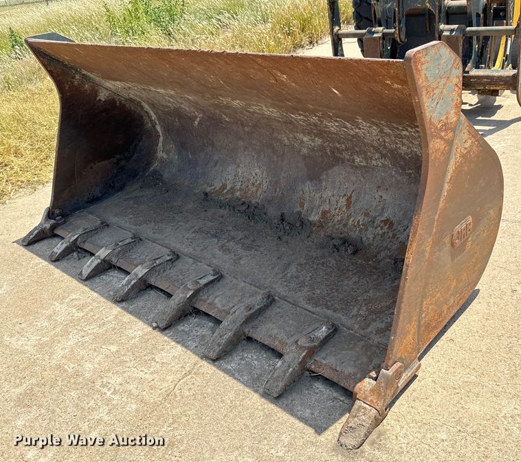 image for item LF9862 2014 Komatsu  WA270-7 wheel loader