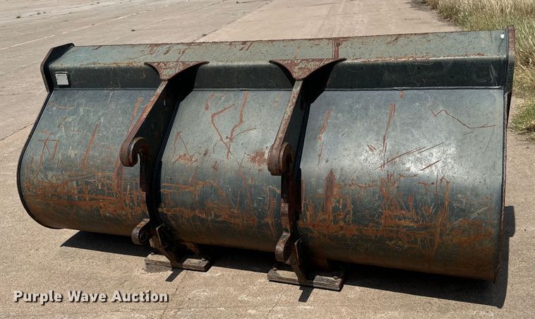 image for item LF9862 2014 Komatsu  WA270-7 wheel loader