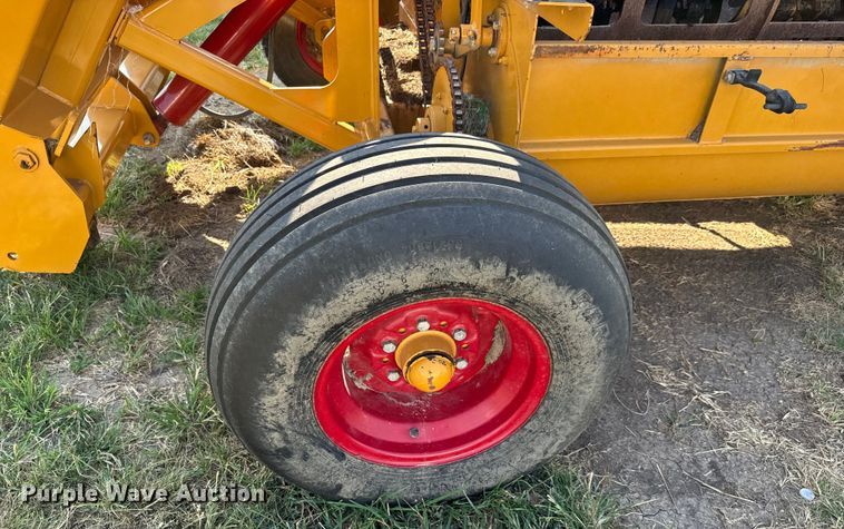 image for item LF9941 Duratech Haybuster 2564 bale processor