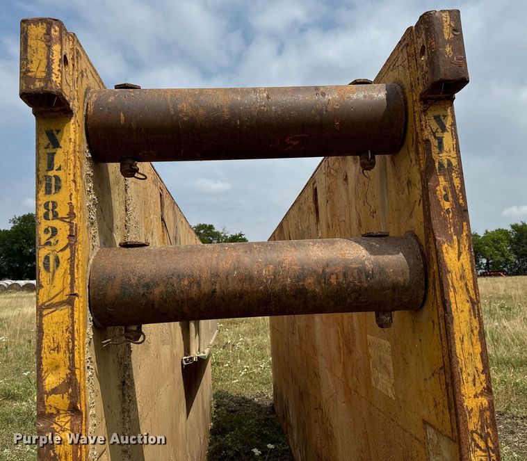 image for item LF9960 Trench box