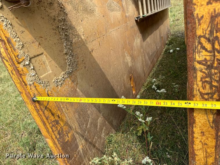 image for item LF9960 Trench box