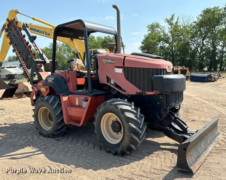 image for item MU9963 2014 Ditch Witch RT100 trencher