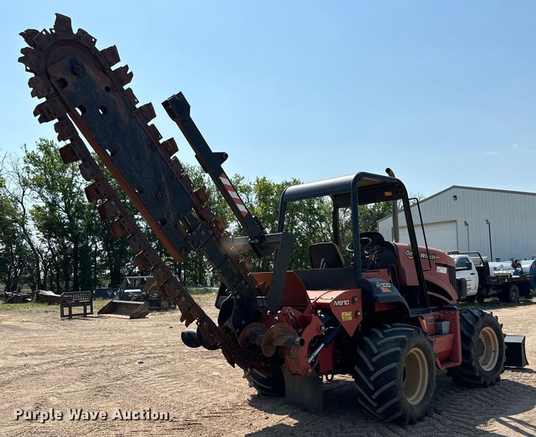 image for item MU9963 2014 Ditch Witch RT100 trencher