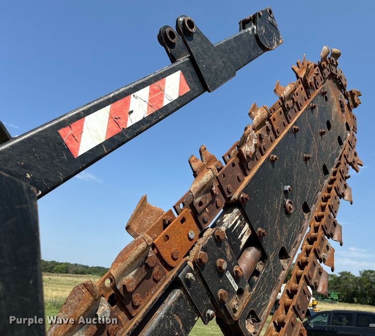 image for item MU9963 2014 Ditch Witch RT100 trencher