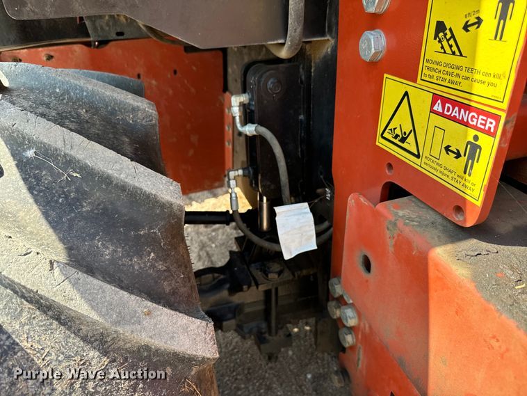 image for item MU9963 2014 Ditch Witch RT100 trencher