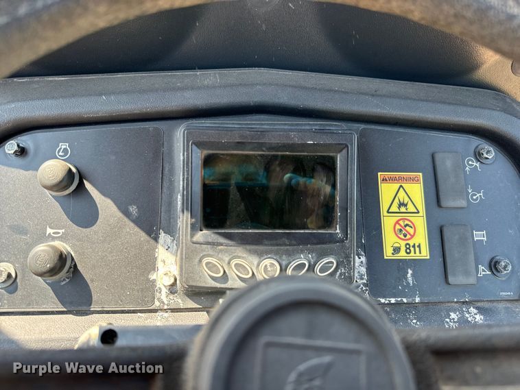 image for item MU9963 2014 Ditch Witch RT100 trencher