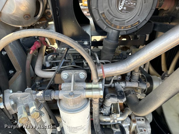 image for item MU9963 2014 Ditch Witch RT100 trencher