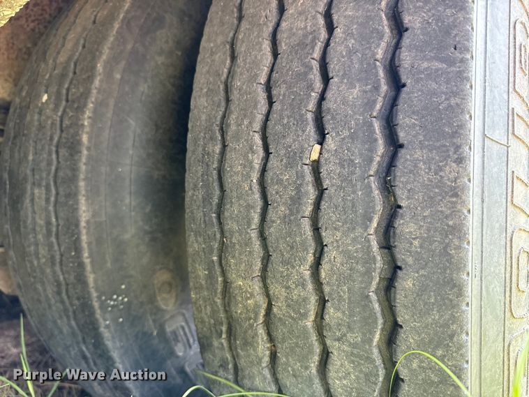 image for item MU9965 2007 Trail-Eze TE80HT48 drop deck hydratail equipment trailer