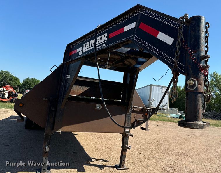 image for item MU9966 2015 Lamar TR5 equipment trailer