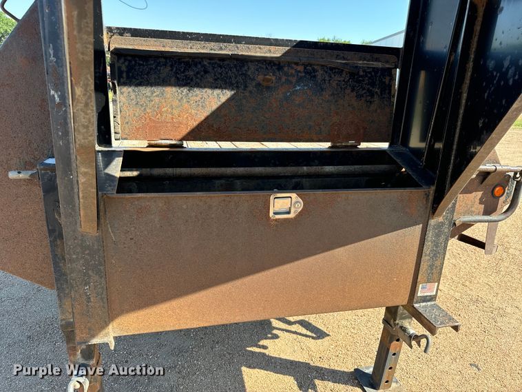 image for item MU9966 2015 Lamar TR5 equipment trailer